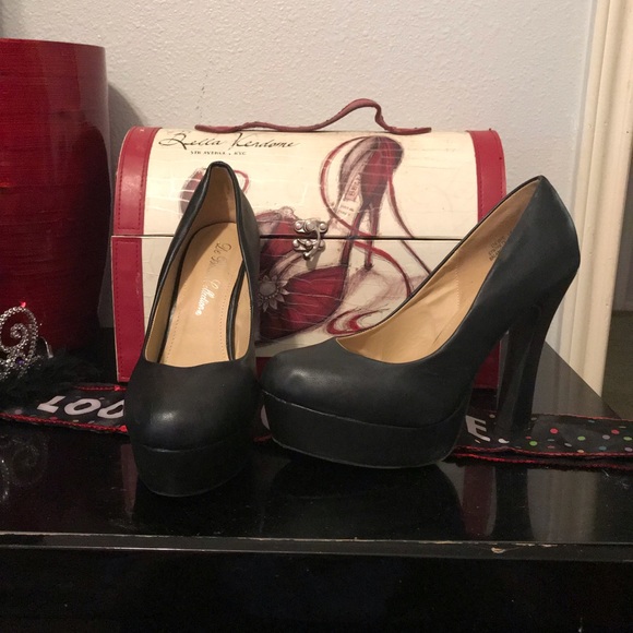 De Blossom Collection Shoes - Black leather platform heels